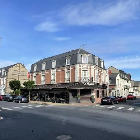 Le Cyrano, Deauville - App. T2 Proche De La Mer Exterior foto