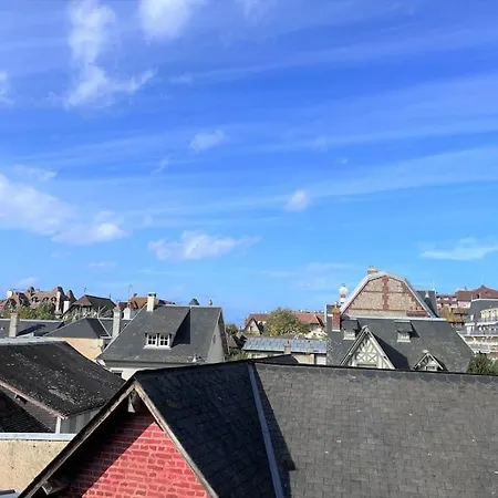 Le Cyrano, Deauville - App. T2 Proche De La Mer Exterior foto